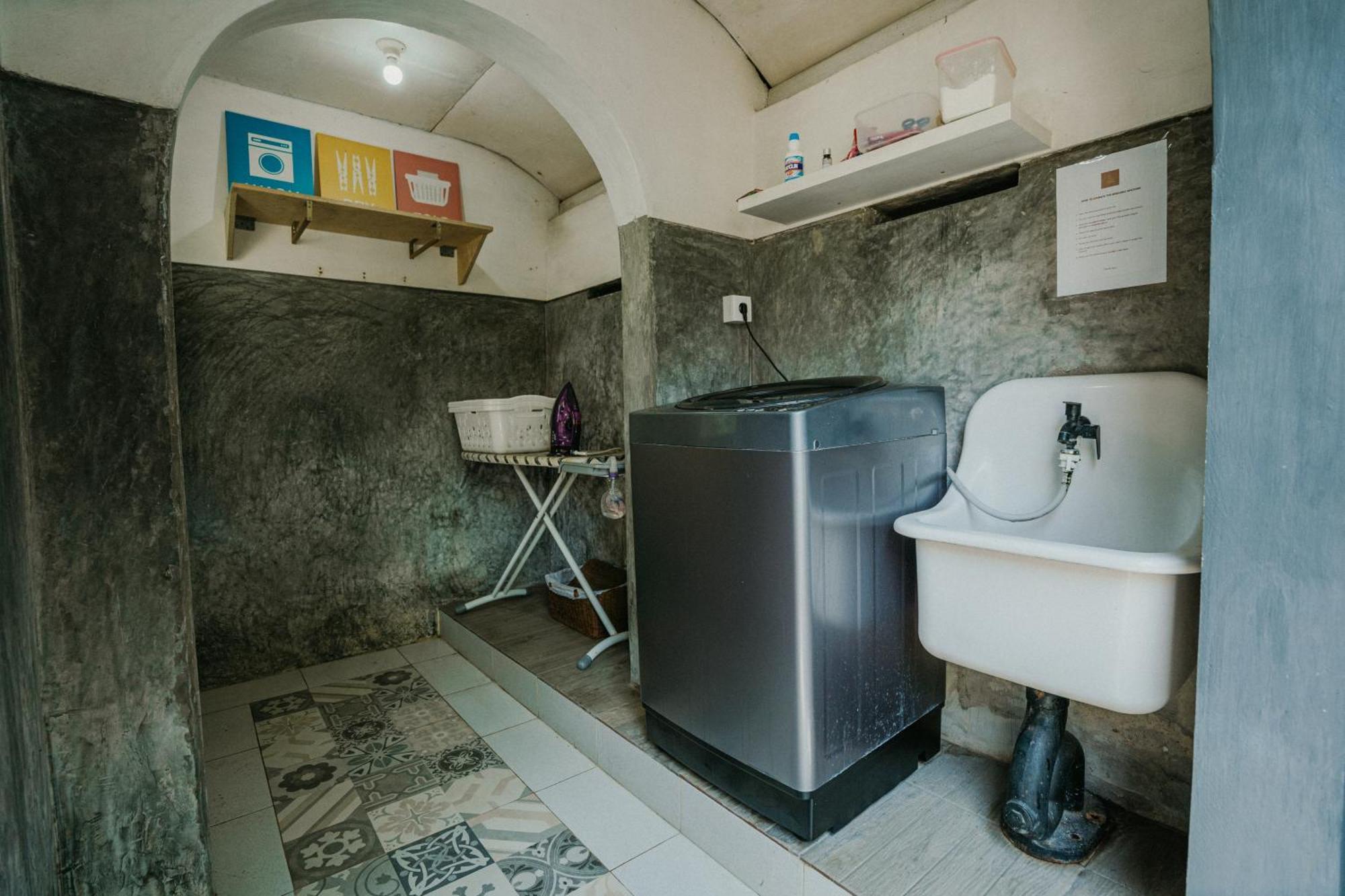 West Room At Semadi Living Sukawati  Ngoại thất bức ảnh